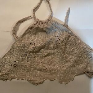 🌻embroidered halter top